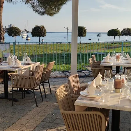 Garden Palace * Umag